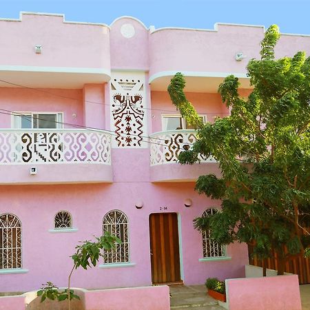 Отель Casa Bella Mya Таганга Экстерьер фото