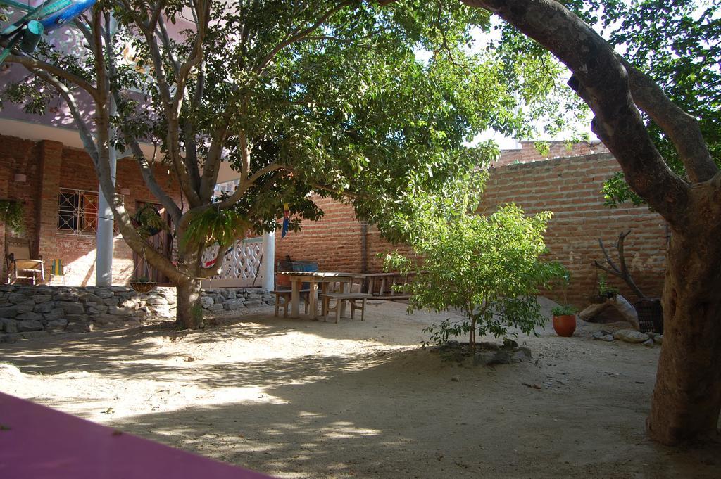 Отель Casa Bella Mya Таганга Экстерьер фото