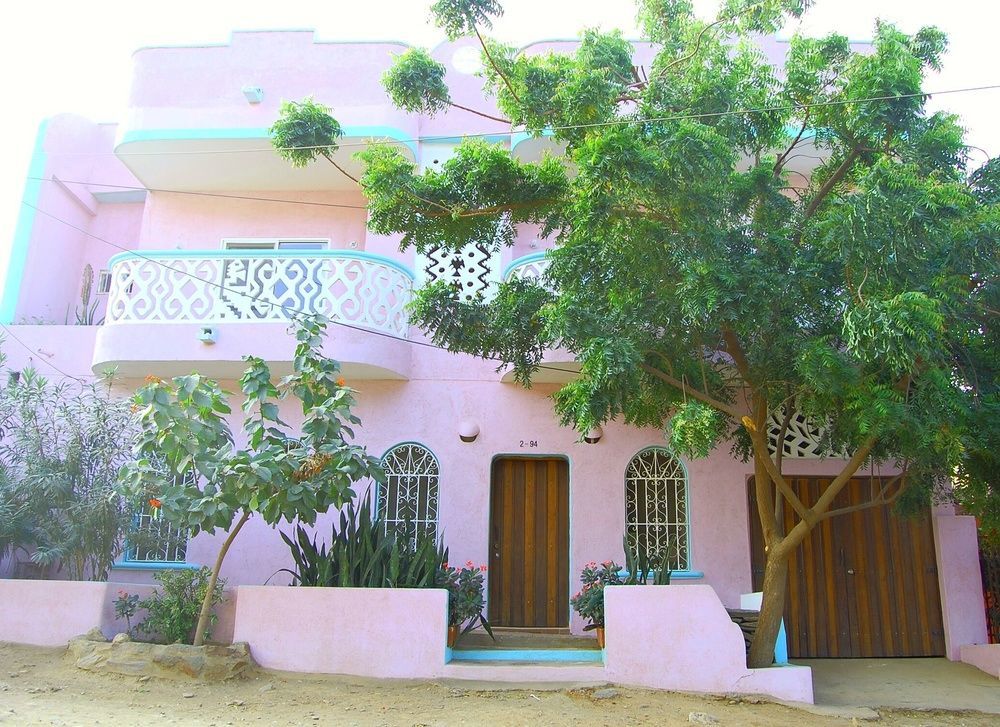 Отель Casa Bella Mya Таганга Экстерьер фото