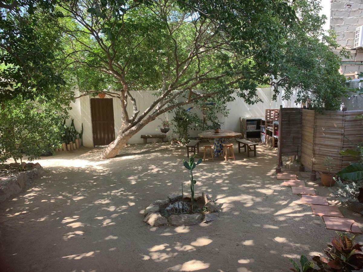 Отель Casa Bella Mya Таганга Экстерьер фото